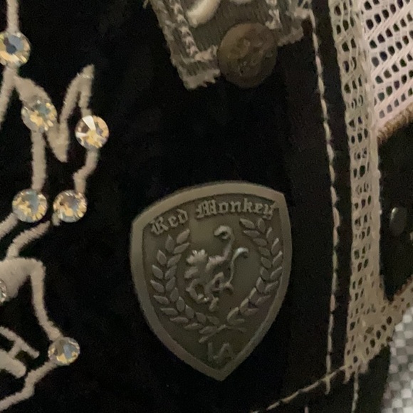 Used - Picture 3 of 8